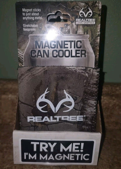 Realtree Camo magnetic can cooler cozie